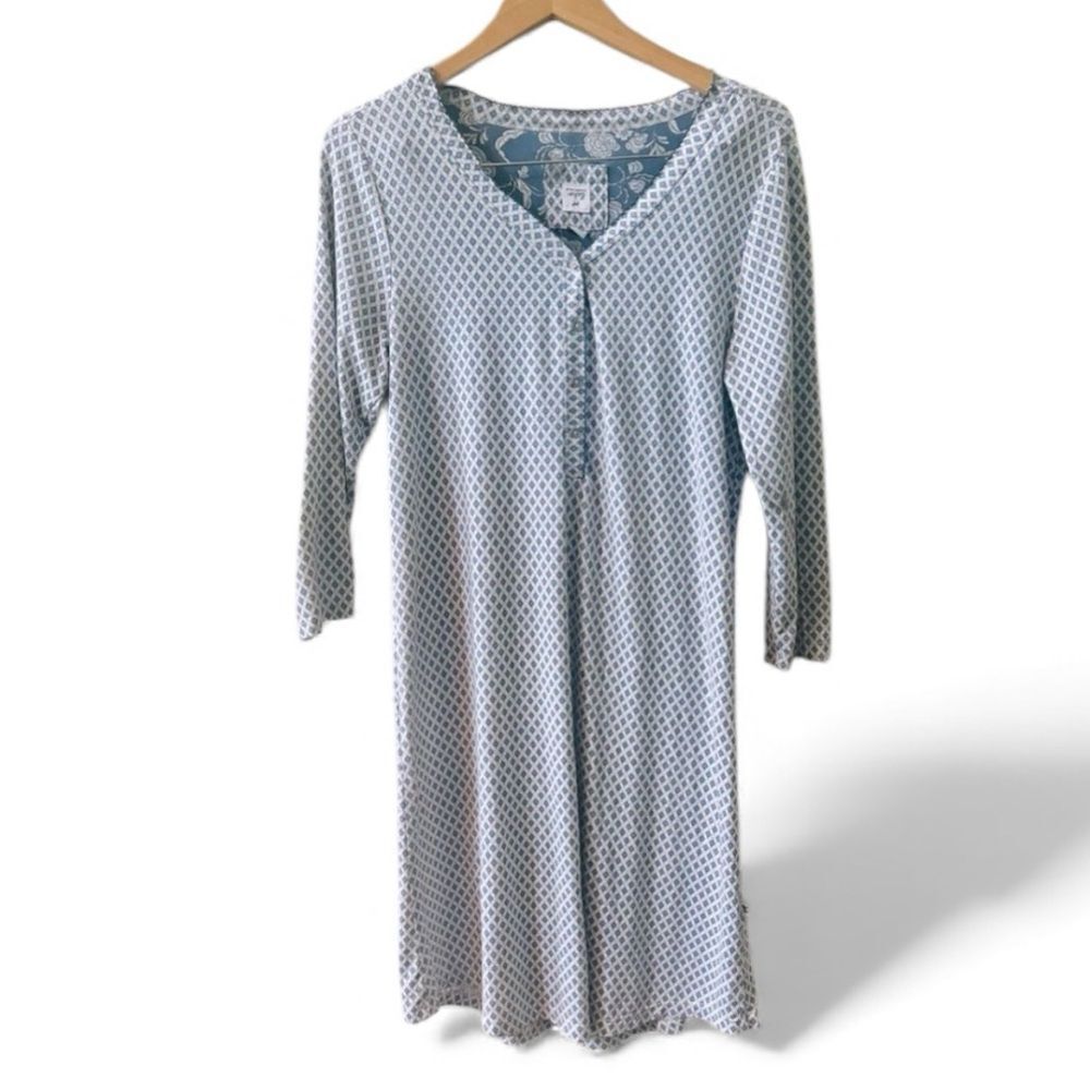 Echo Sleepwear Camilla Foulard Sleep-shirt Sz S-M V-neck Button Front Blue White